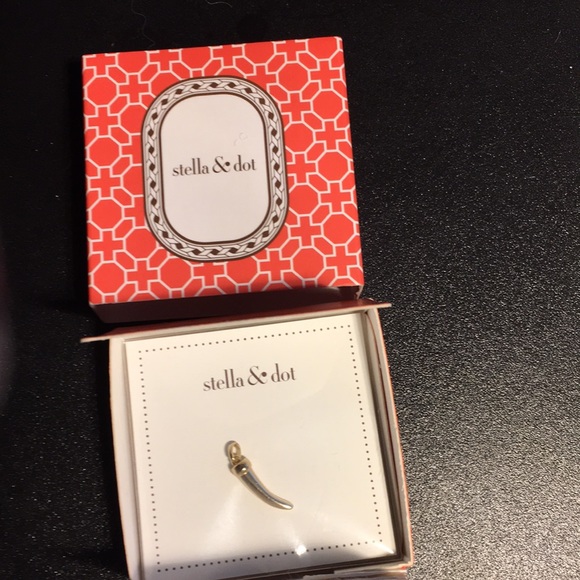 Stella dot horn charm – gold - Picture 1 of 2